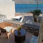 Mani-Home *